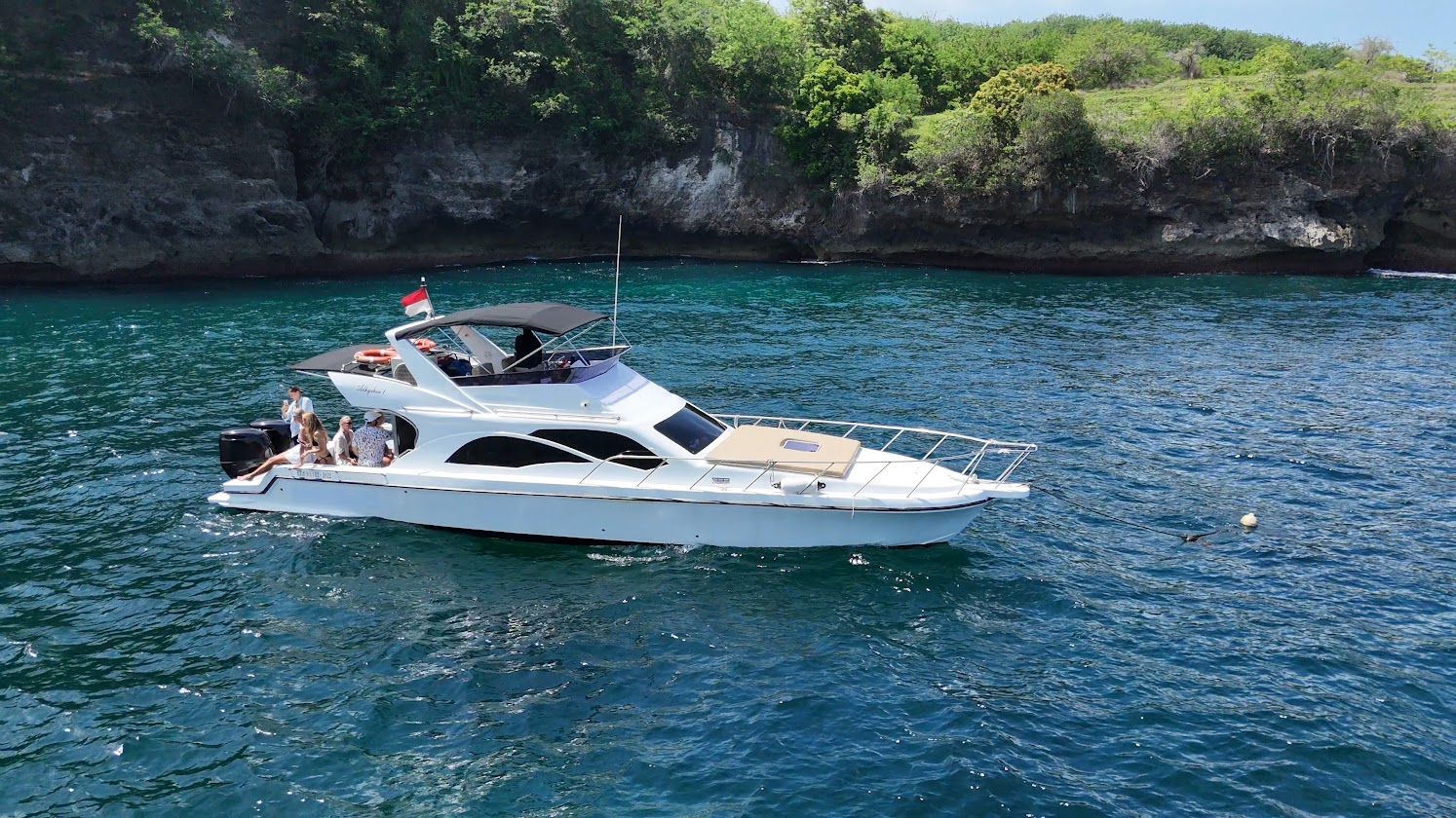 Freedom yacht cruise