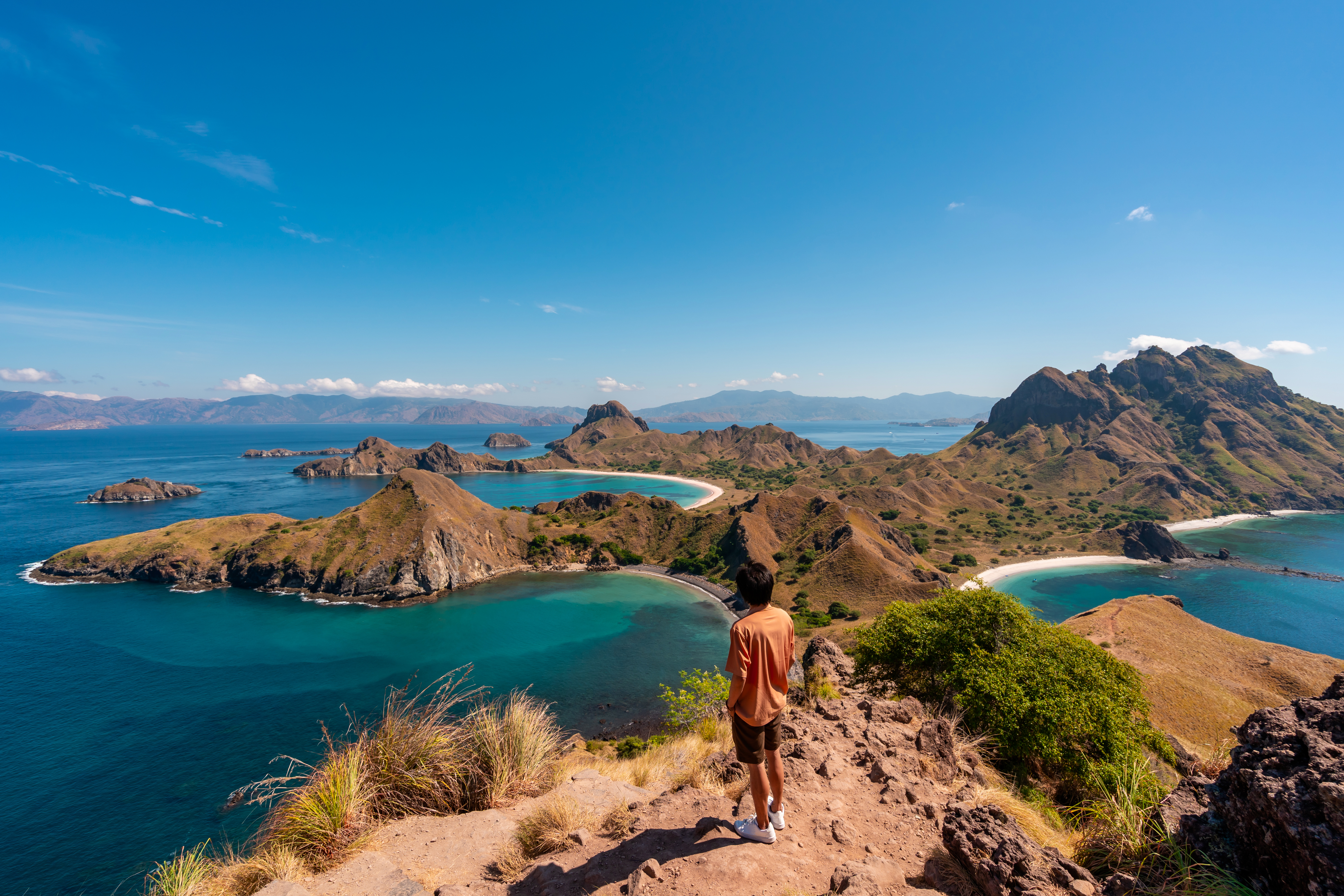Komodo Cruise on Invictus