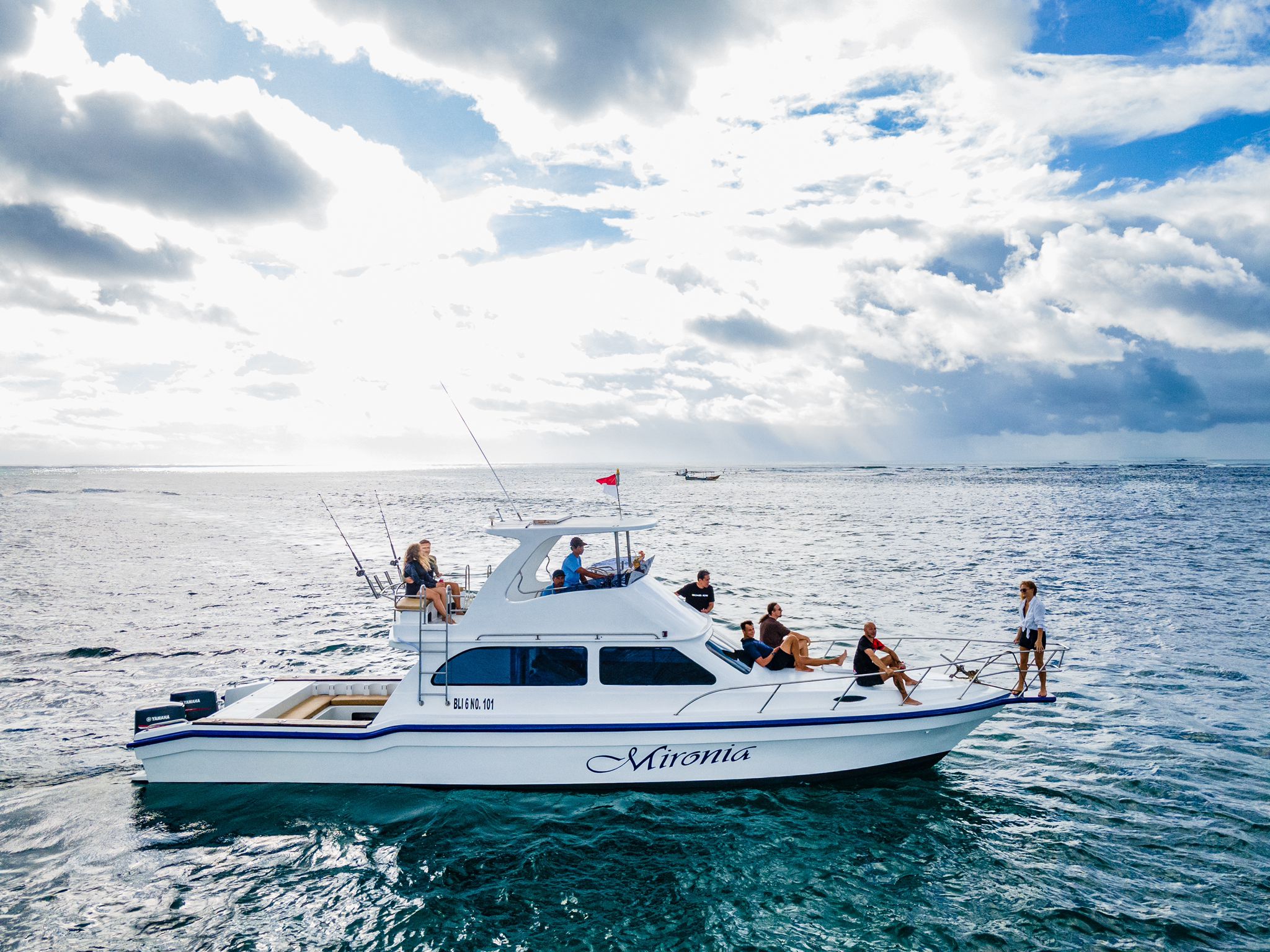 Mironia yacht cruise